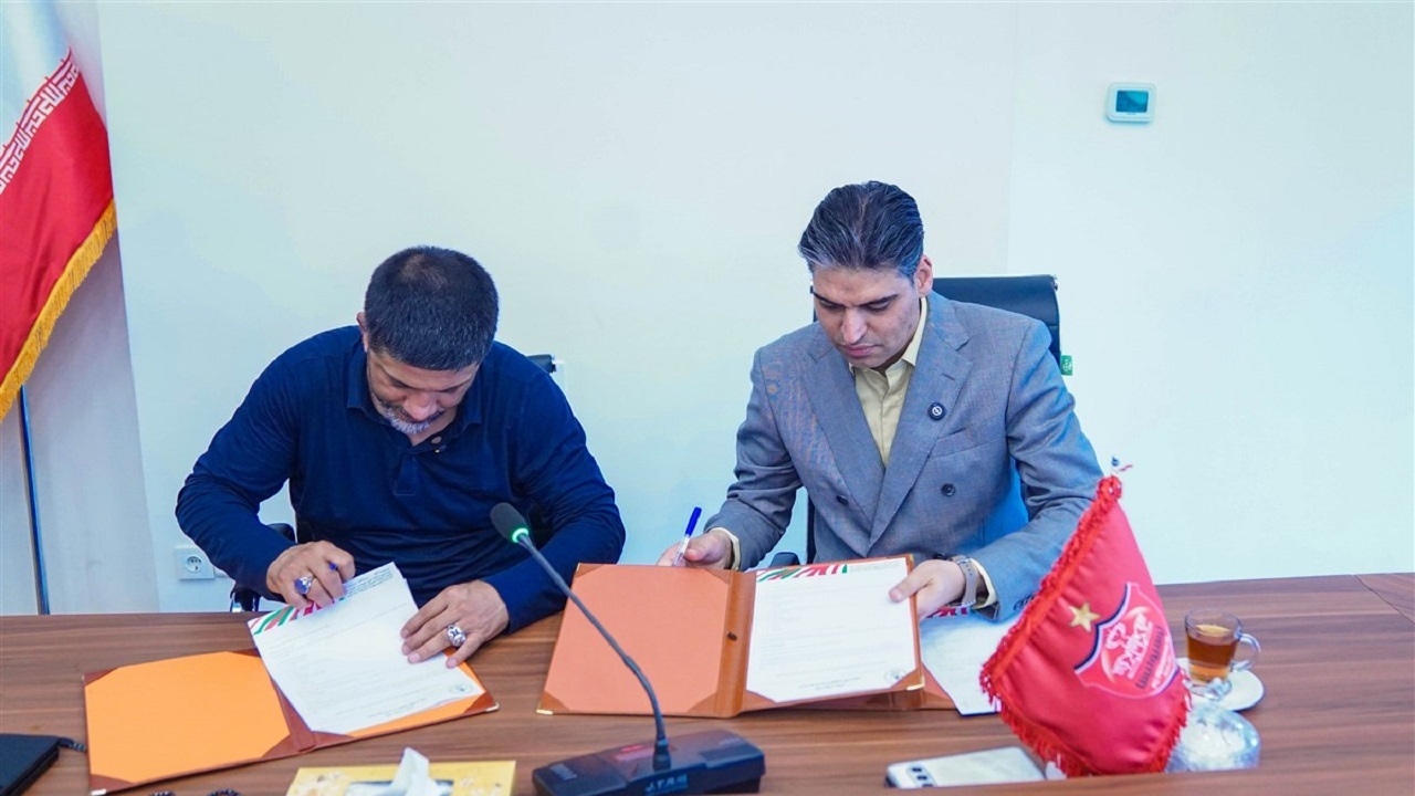 تفاهمنامه همکاری بین فدراسیون کشتی و باشگاه پرسپولیس تفاهمنامه همکاری بین فدراسیون کشتی و باشگاه پرسپولیس