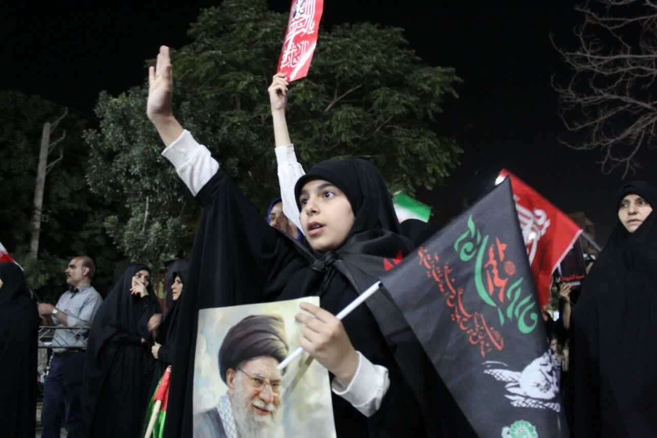 تصاویری از قرار شبانه مردم انقلابی ماهدشت در شبهای اقتدار تصاویری از قرار شبانه مردم انقلابی ماهدشت در شبهای اقتدار