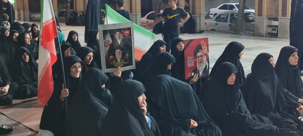 گوشههایی از ایستادگی مردم انقلابی صالح آباد در تجمعات اقتدار و مقاومت گوشههایی از ایستادگی مردم انقلابی صالح آباد در تجمعات اقتدار و مقاومت