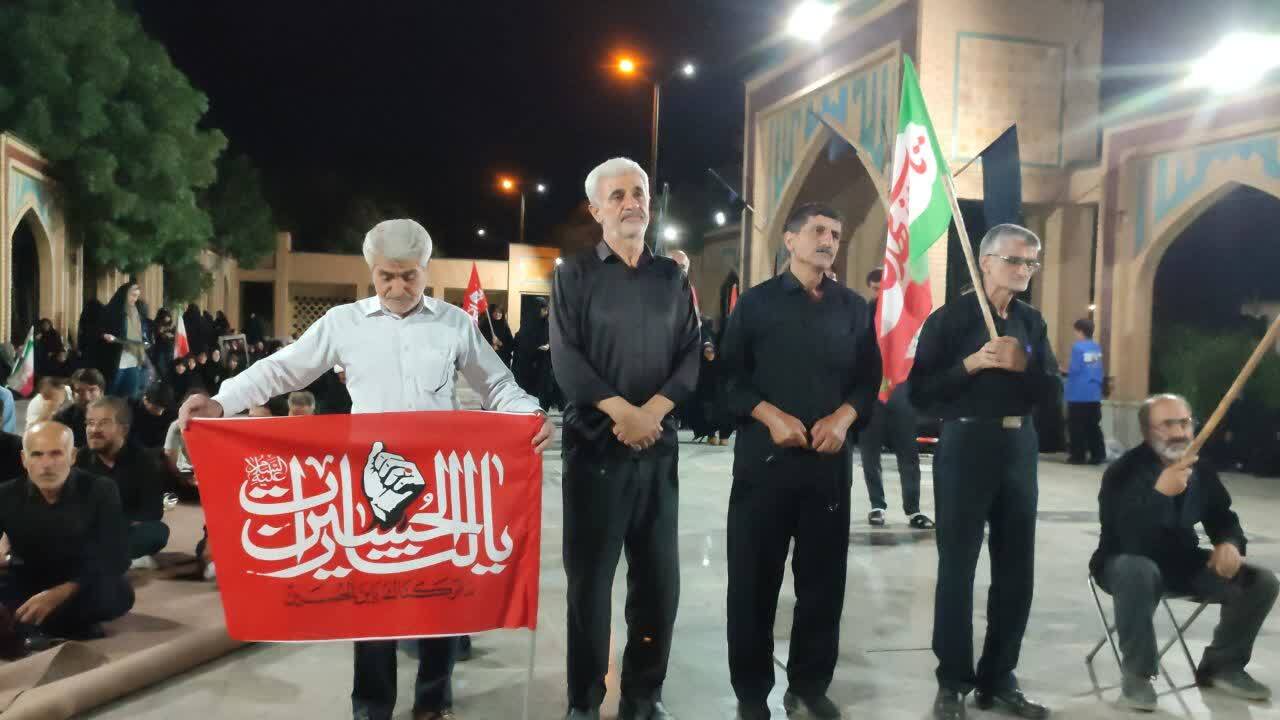 گوشههایی از ایستادگی مردم انقلابی صالح آباد در تجمعات اقتدار و مقاومت گوشههایی از ایستادگی مردم انقلابی صالح آباد در تجمعات اقتدار و مقاومت