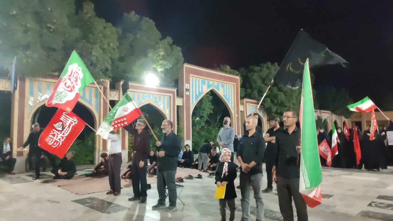 گوشههایی از ایستادگی مردم انقلابی صالح آباد در تجمعات اقتدار و مقاومت گوشههایی از ایستادگی مردم انقلابی صالح آباد در تجمعات اقتدار و مقاومت
