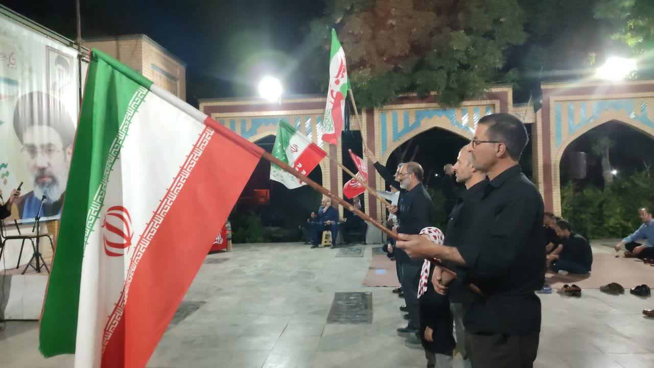 گوشههایی از ایستادگی مردم انقلابی صالح آباد در تجمعات اقتدار و مقاومت گوشههایی از ایستادگی مردم انقلابی صالح آباد در تجمعات اقتدار و مقاومت