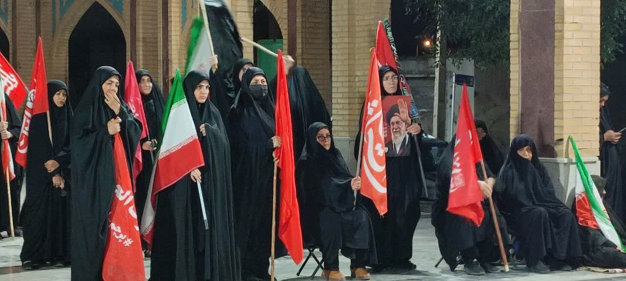گوشههایی از ایستادگی مردم انقلابی صالح آباد در تجمعات اقتدار و مقاومت گوشههایی از ایستادگی مردم انقلابی صالح آباد در تجمعات اقتدار و مقاومت