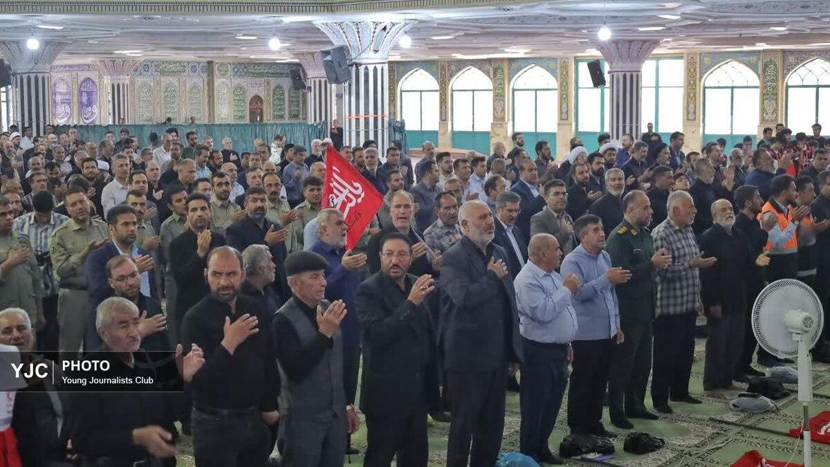 باشگاه خبرنگاران -برگزاری مراسم گرامیداشت قائد شهید امت و خانواده ایشان در شهرکرد