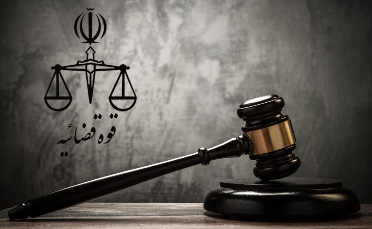 عامل آتش‌زدن فرمانداری و کلانتری شهرستان دهاقان به دار مجازات آویخته شد