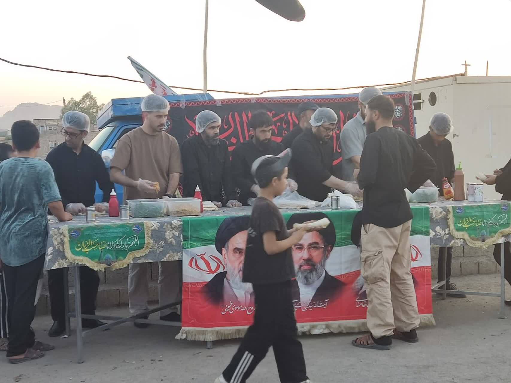 برپایی موکب پذیرایی به مناسبت بزرگداشت رهبر شهید انقلاب در قم