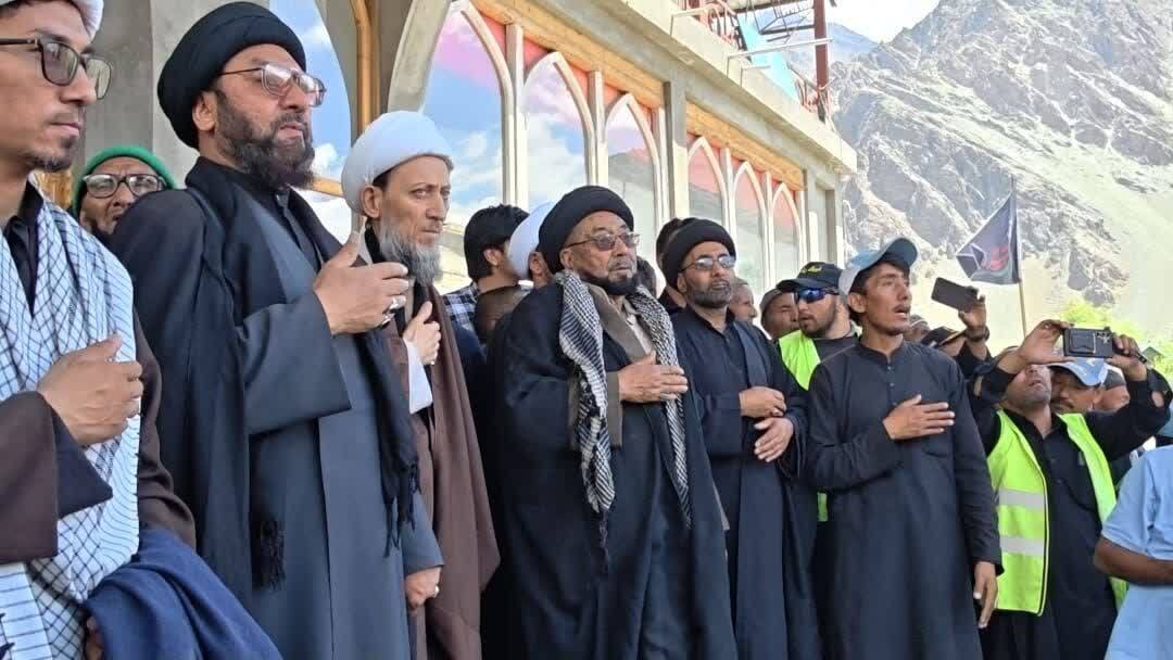 مراسم تشییع نمادین رهبر شهید انقلاب در منطقه سانکوکرگل هند مراسم تشییع نمادین رهبر شهید انقلاب در منطقه سانکوکرگل هند