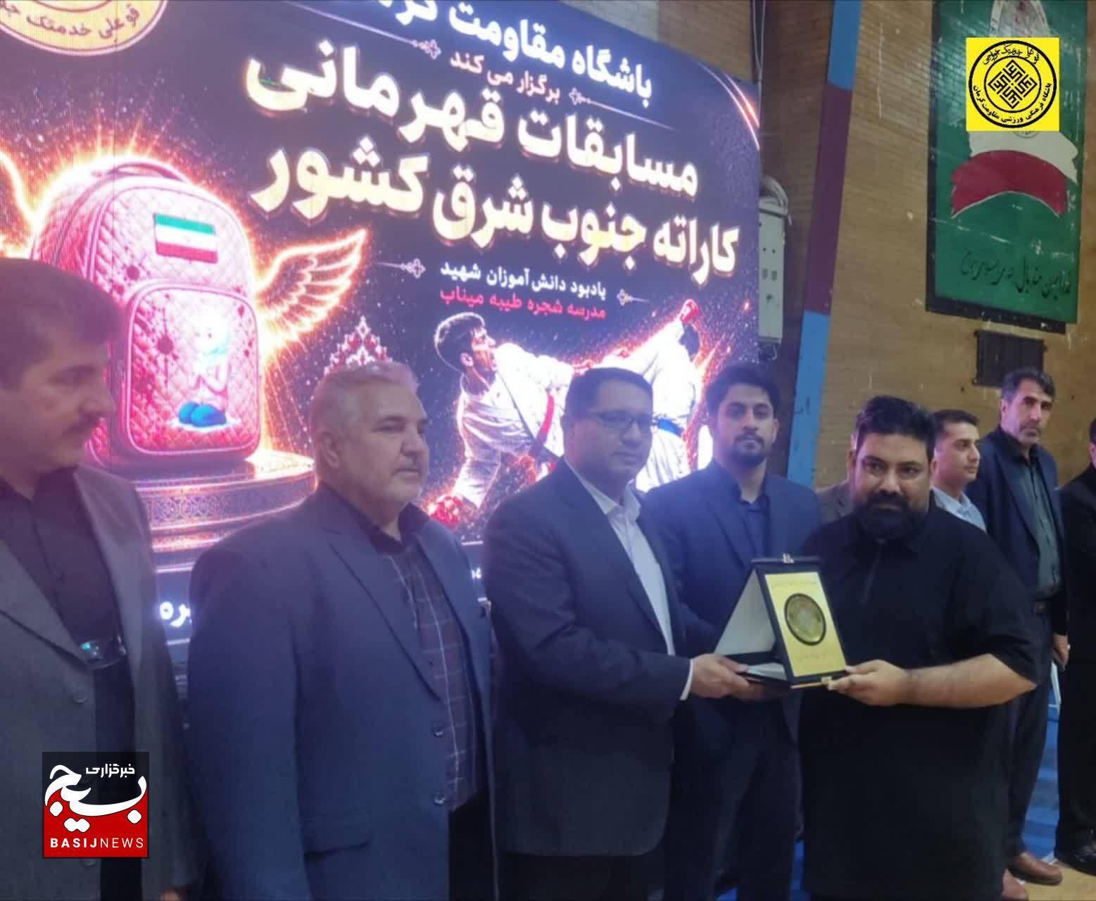 کرمان میزبان ۴۵۰ کاراتهکای جنوب شرق کشور +تصاویر کرمان میزبان ۴۵۰ کاراتهکای جنوب شرق کشور +تصاویر