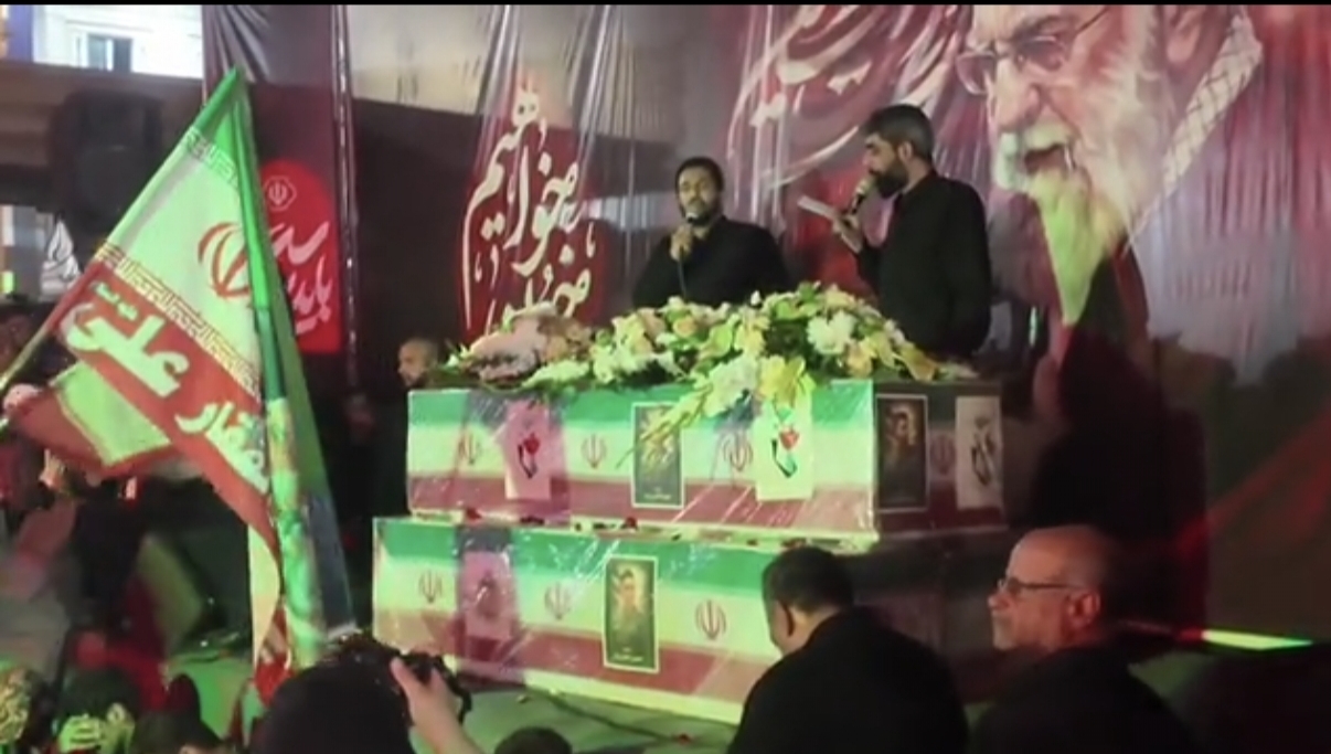وداع باشکوه رفسنجان با سه مدافع وطن + فیلم وداع باشکوه رفسنجان با سه مدافع وطن + فیلم