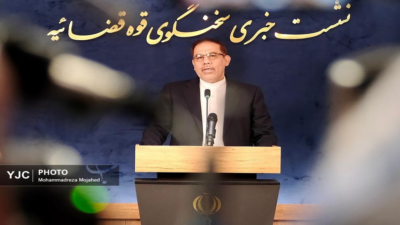آخرین وضعیت پرونده رضا پهلوی و عوامل شبکه اینترنشنال/ پرونده اختلال خدمات بانکی در حال بررسی است