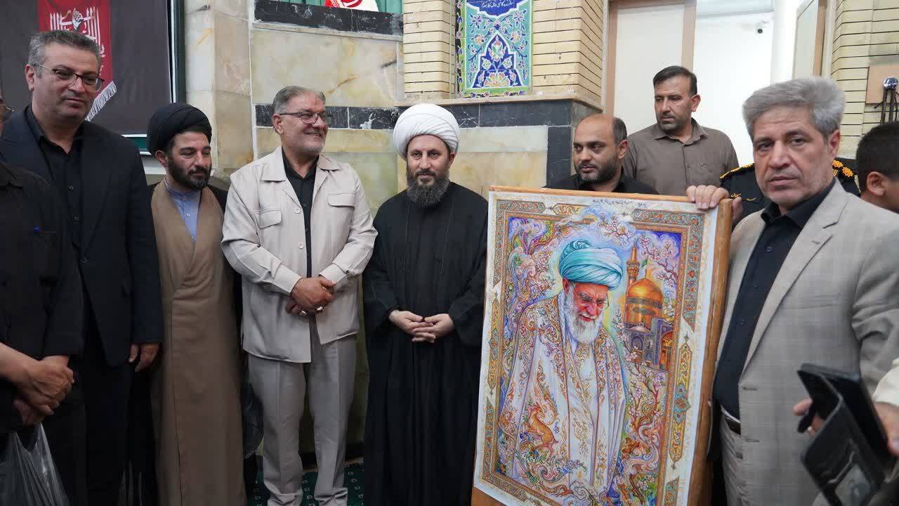 رونمایی ازطرح تابلوفرش نفیس ابریشمین با طرح «شهید امت» در خوی رونمایی ازطرح تابلوفرش نفیس ابریشمین با طرح «شهید امت» در خوی