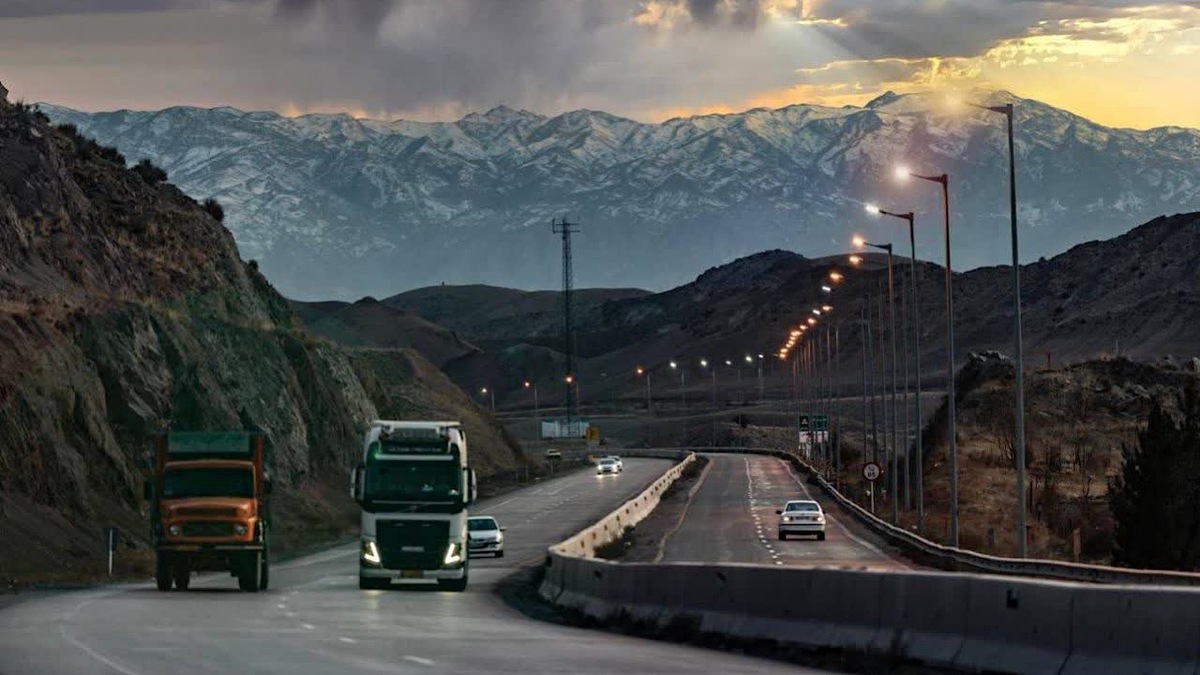 باشگاه خبرنگاران -جابه جایی بیش از یک میلیون و ۸۰۰ هزار تن کالا از خراسان جنوبی به سایر استان‌ها