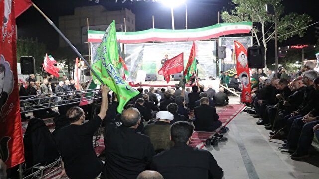 نمایی از شور و حال تاسوعای حسینی در ماهدشت نمایی از شور و حال تاسوعای حسینی در ماهدشت