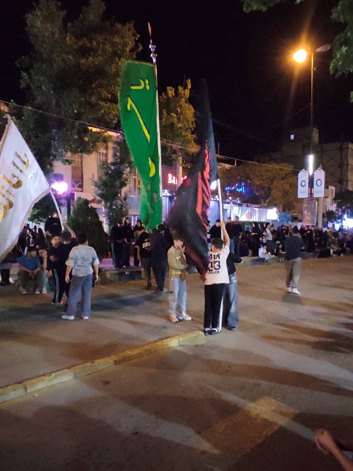تجمع عظیم عزاداران حسینی در قروه همزمان با شب تاسوعا