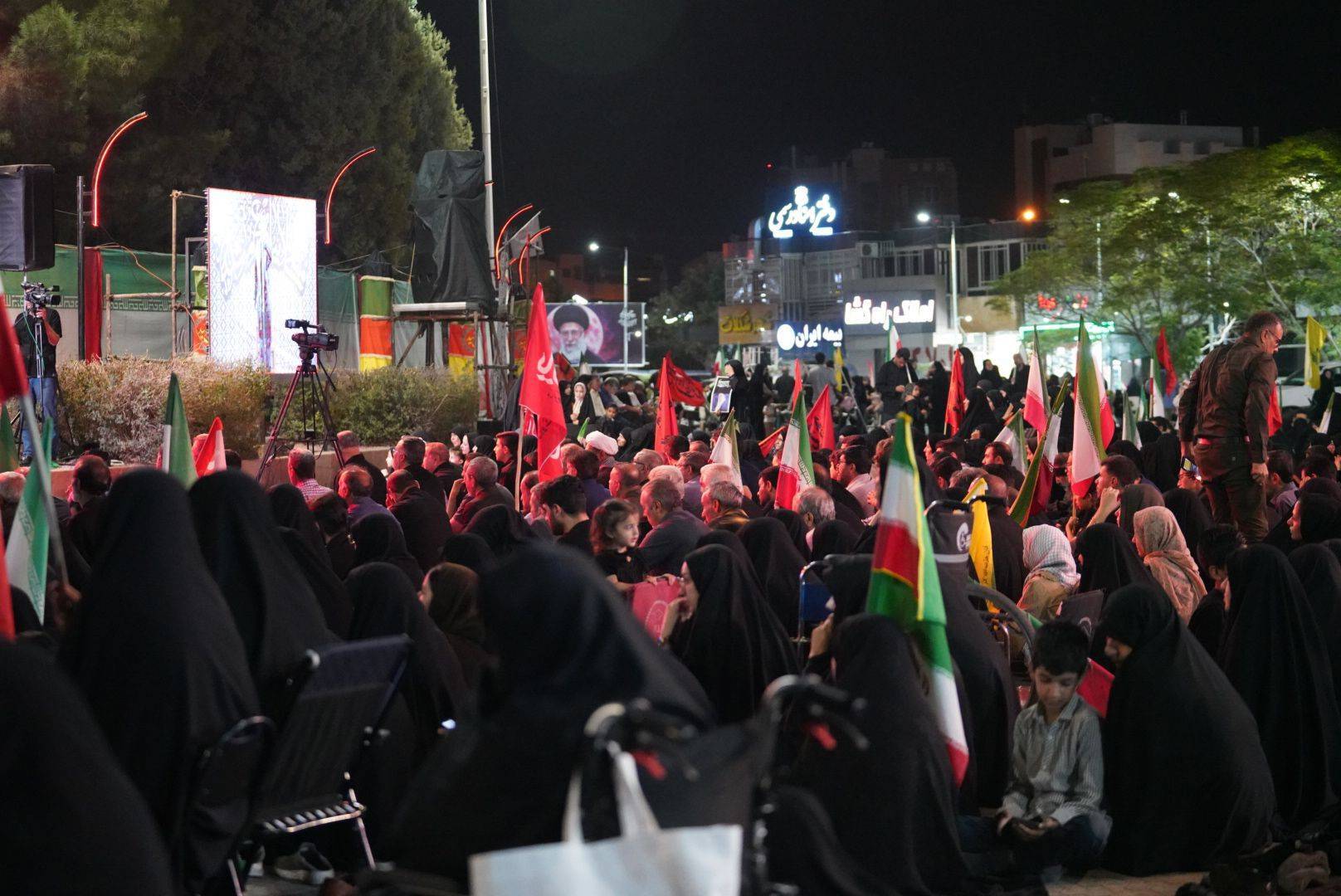از کرمان تا سراسر ایران؛ ۱۴۲ شب یک عهد از کرمان تا سراسر ایران؛ ۱۴۲ شب یک عهد