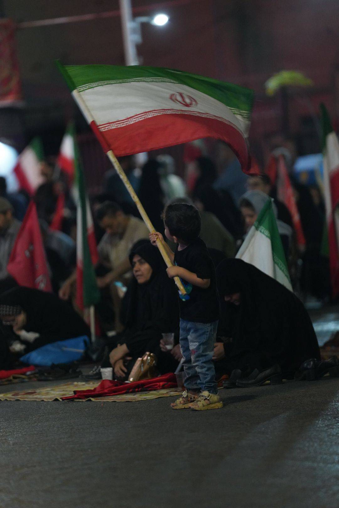 از کرمان تا سراسر ایران؛ ۱۴۲ شب یک عهد از کرمان تا سراسر ایران؛ ۱۴۲ شب یک عهد