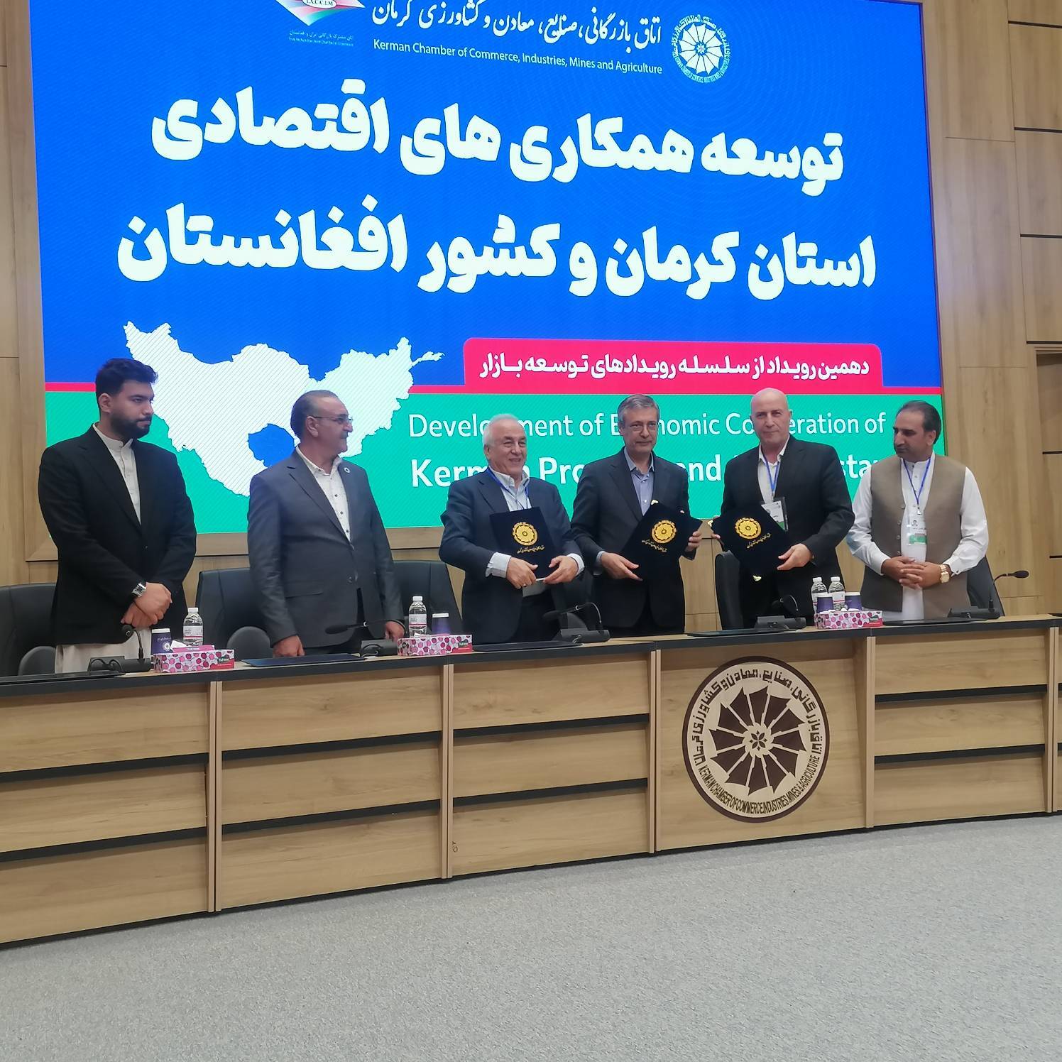بازار افغانستان و فرصتهای بکری که منتظر نمیماند بازار افغانستان و فرصتهای بکری که منتظر نمیماند