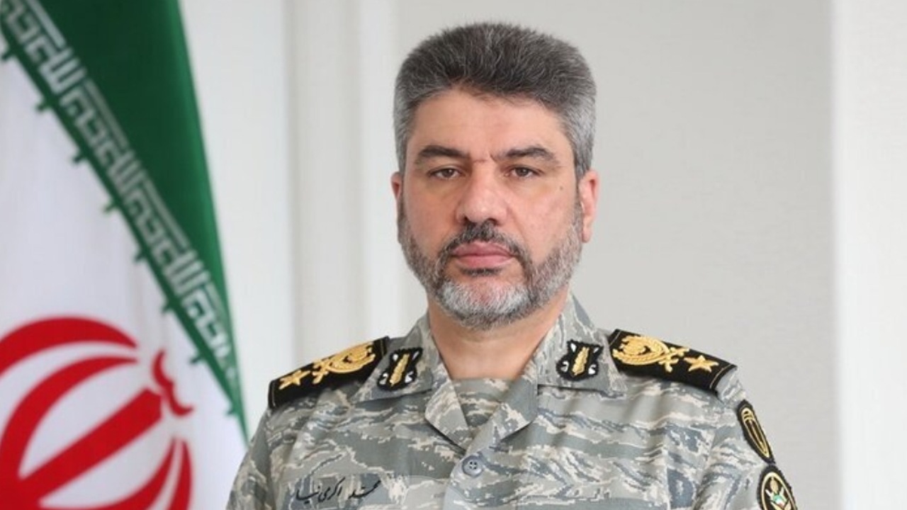 امیر اکرمی‌نیا: حتی اجازه حضور اولیه در جزایرمان را به دشمن نمی‌دهیم