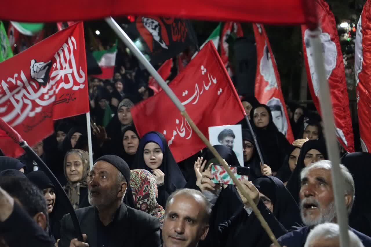 تداوم وطن دوستی ماهدشتیها در اجتماعات شبانه تداوم وطن دوستی ماهدشتیها در اجتماعات شبانه
