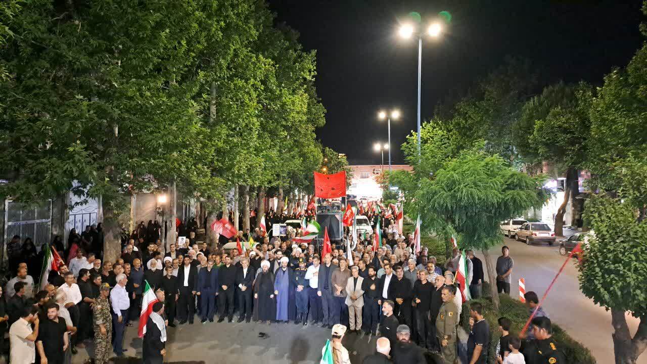 عزاداری و تجمع خونخواهی مردم انقلابی خوی به روایت شهروندخبرنگار عزاداری و تجمع خونخواهی مردم انقلابی خوی به روایت شهروندخبرنگار
