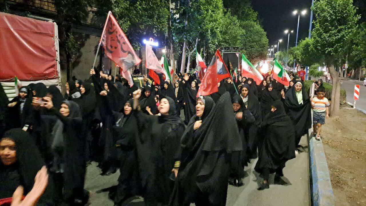 عزاداری و تجمع خونخواهی مردم انقلابی خوی به روایت شهروندخبرنگار عزاداری و تجمع خونخواهی مردم انقلابی خوی به روایت شهروندخبرنگار
