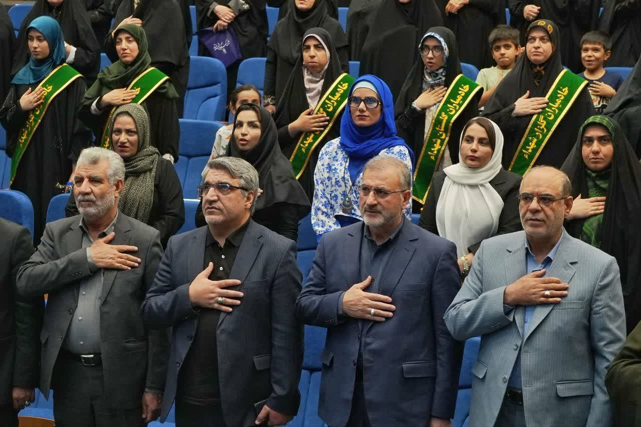 دهمین کنگره ملی شعر ایثار با معرفی برگزیدگان به کار خود پایان داد دهمین کنگره ملی شعر ایثار با معرفی برگزیدگان به کار خود پایان داد