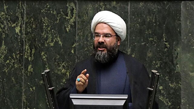 مذاکره با شیطان بزرگ قطعاً جواب نمی‌دهد همان‌طور که مذاکره با یزید و شمر جواب نداد