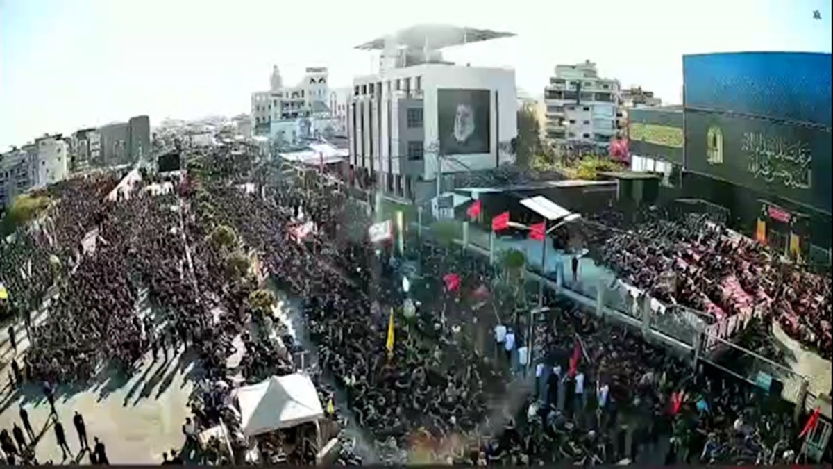 برگزاری مراسم عاشورای حسینی در مزار شهید سید حسن نصرالله در ضاحیه + فیلم