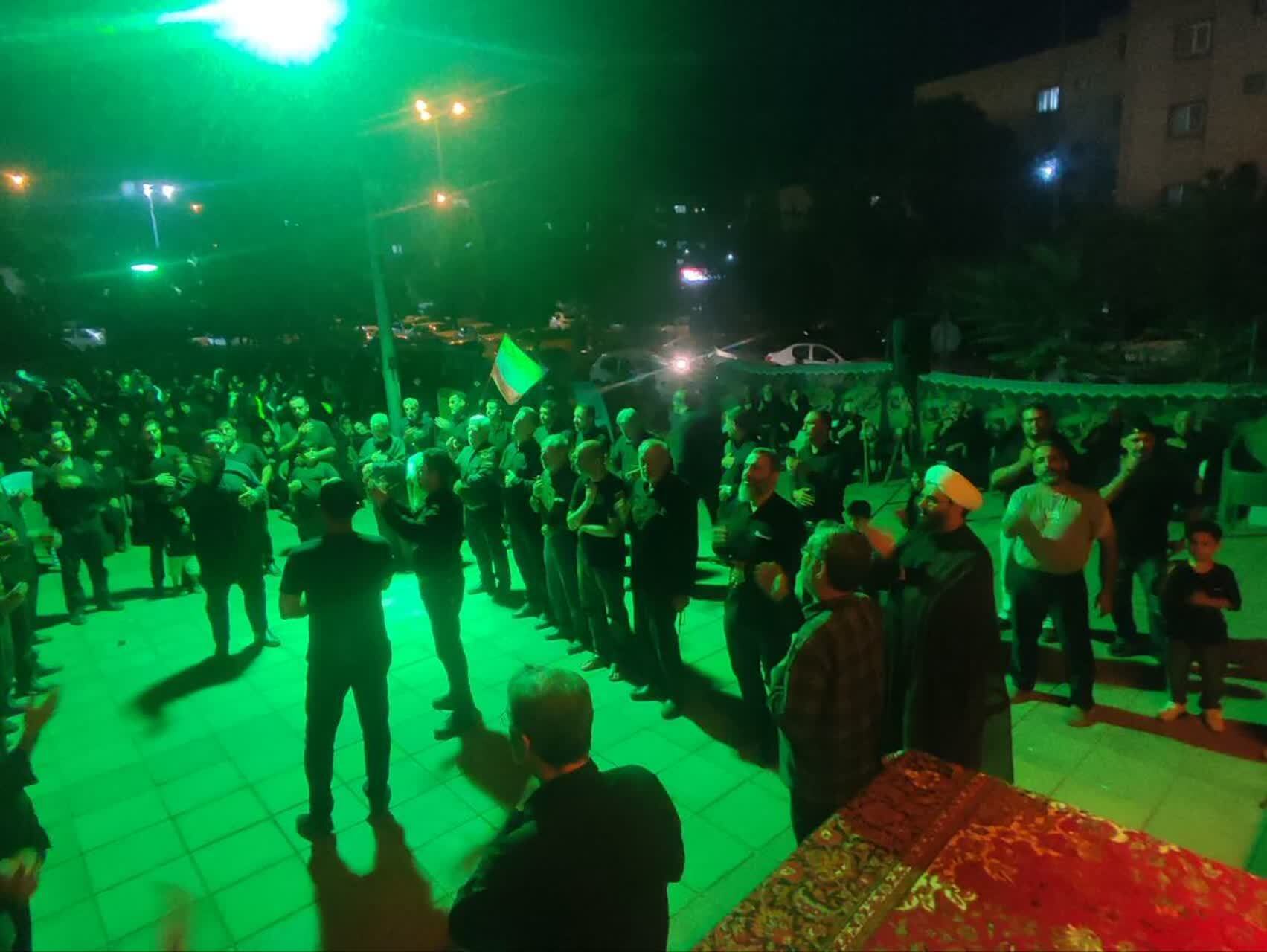 حضور ۱۱۷ شب مردم انقلابی خاورشهر در شب غربت خاندان آل الله
