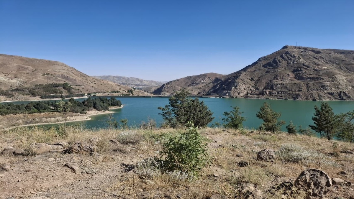 باشگاه خبرنگاران -نمایی از سد پر آب لتیان در روزهای گرم تابستانی + عکس