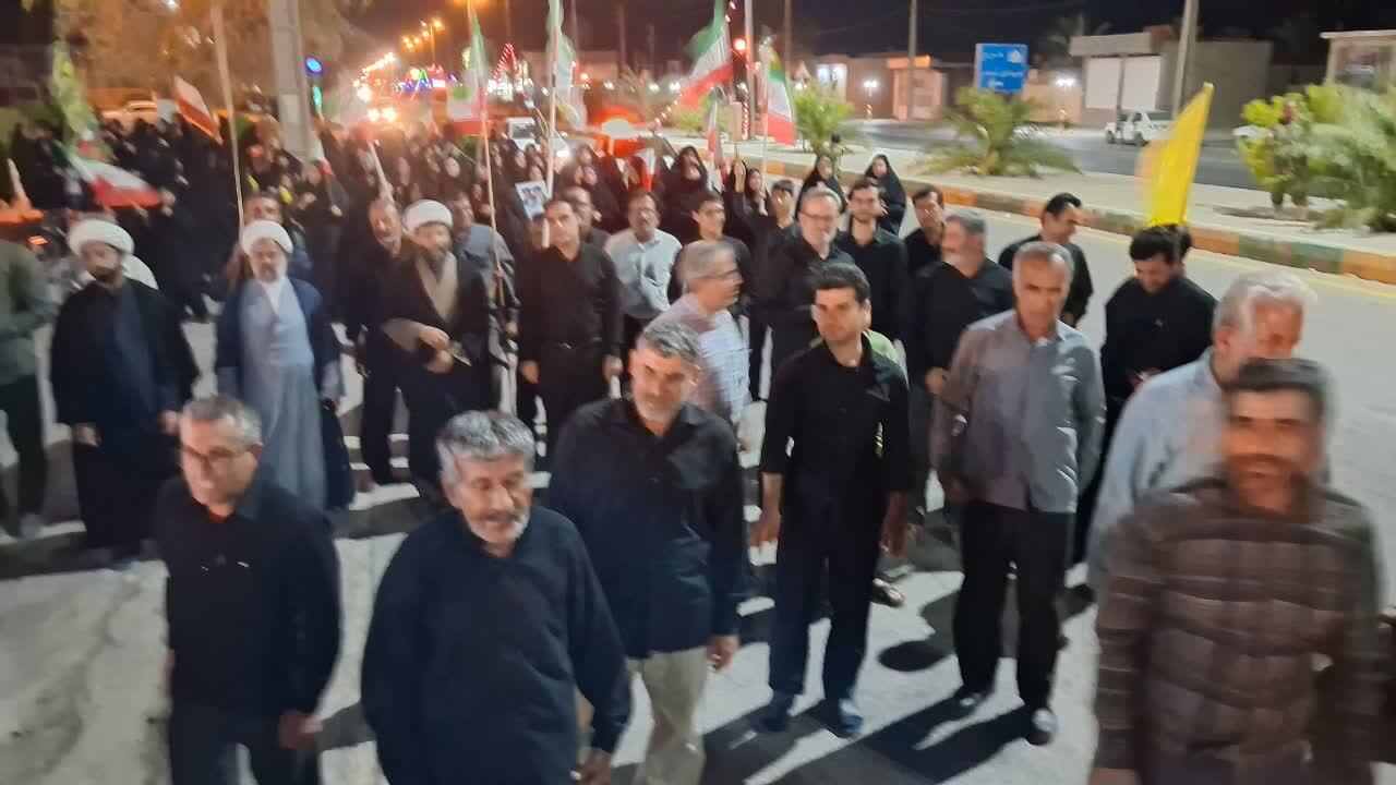 راهپیمایی شبانه مردم انقلابی آبدان از لنز دوربین شهروندخبرنگار