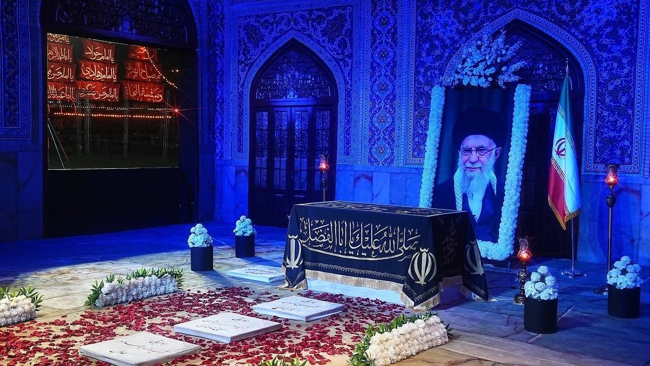 رونمایی از نماد مزار مطهر رهبر شهید انقلاب در میدان آزادی
