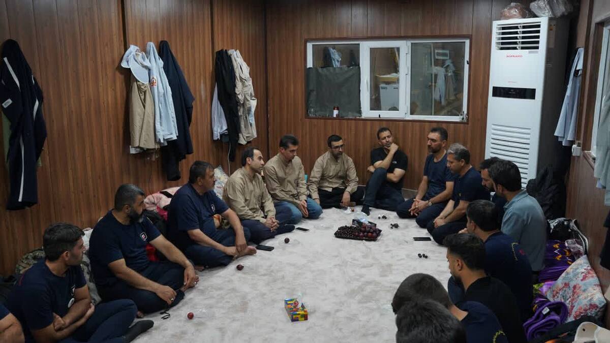 باشگاه خبرنگاران -خدمت‌رسانی بدون وقفه ۲۶ آتش‌نشان شیرازی در مرز شلمچه تا پایان اربعین