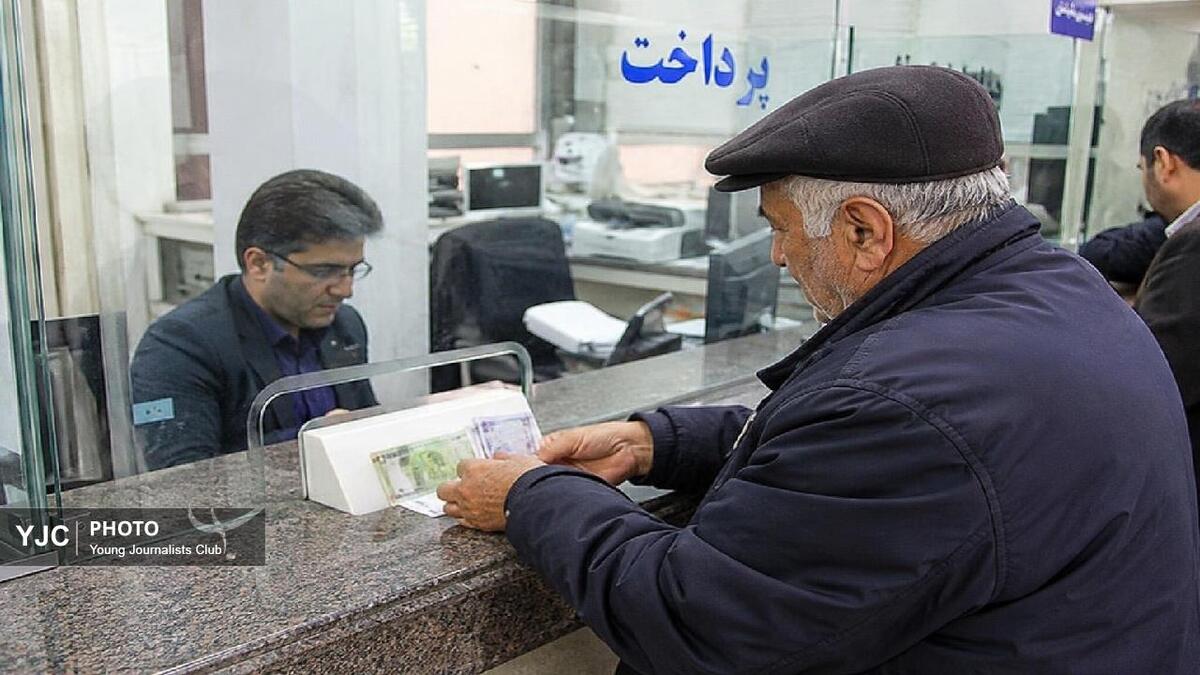 باشگاه خبرنگاران -معوقات افزایش حقوق بازنشستگان پرداخت می‌شود/ گسترش پوشش بیمه‌ای در دستور کار است