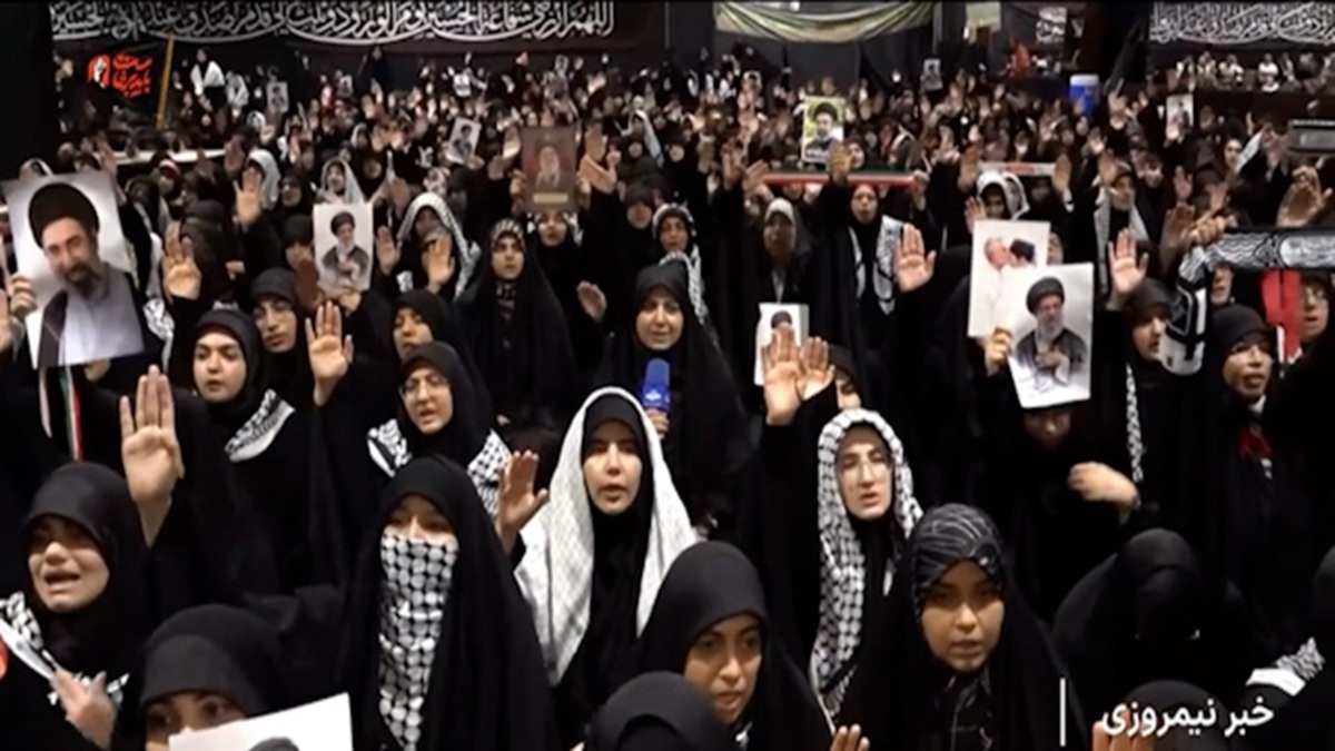خاطره ماندگار مجری خبر از دیدار با رهبر شهید انقلاب + فیلم