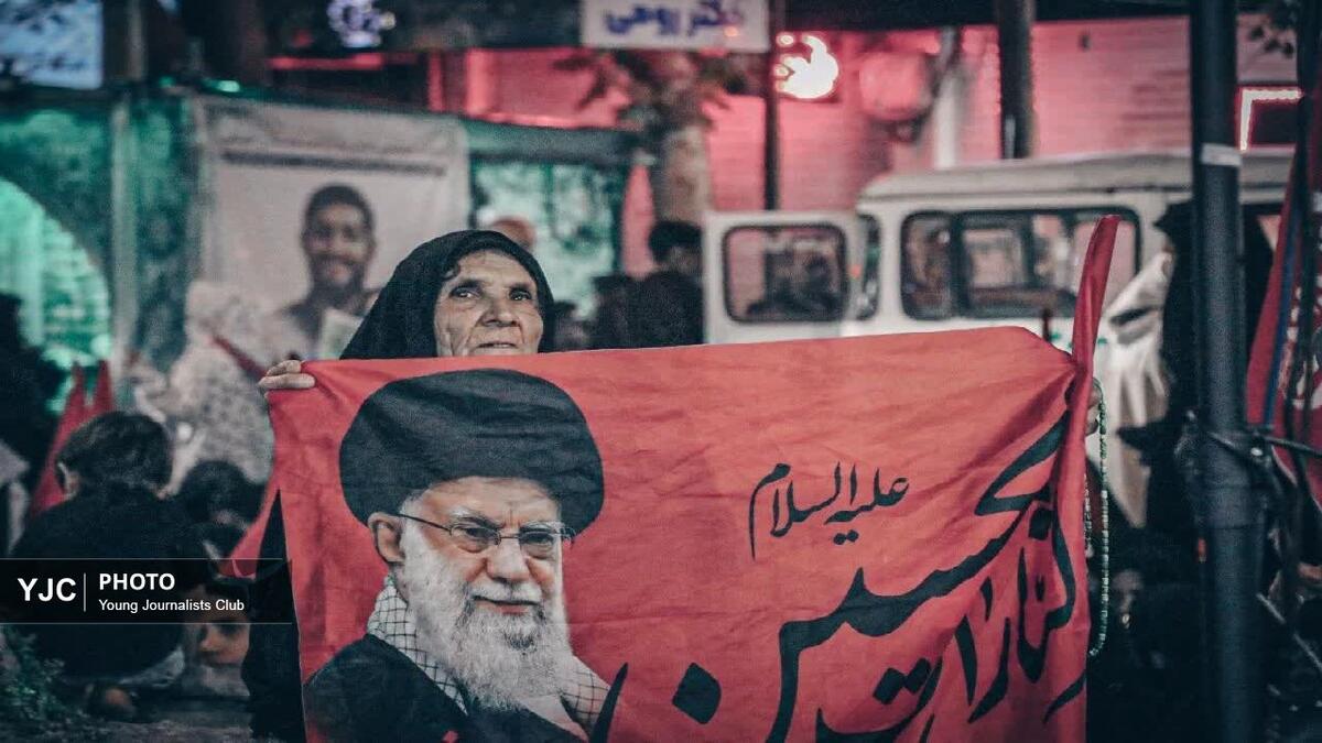 باشگاه خبرنگاران -موج صد و پنجاه‌وهفتم حماسه؛ شور اربعینی در حسینیه خیابان انقلاب طنین‌انداز شد + فیلم