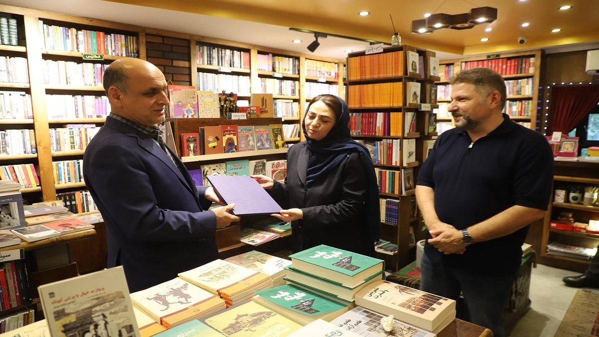باشگاه خبرنگاران -تجلیل از نشر فرهنگ ایلیا در رشت