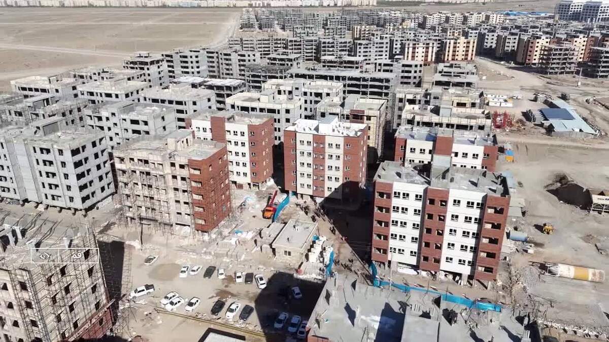 باشگاه خبرنگاران -چشم شهرک شهید رئیسی قم روشن شد