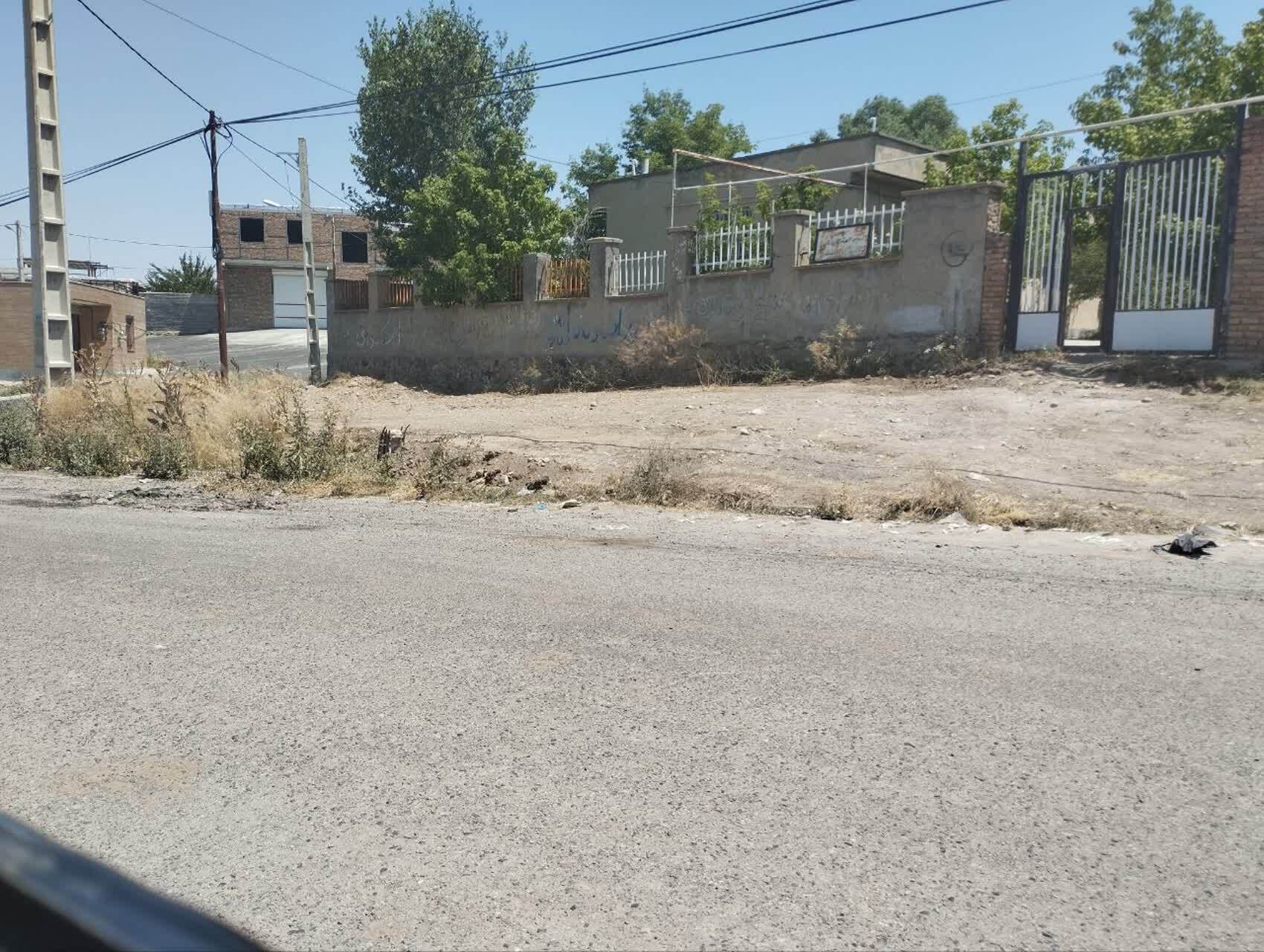گلایه اهالی روستای لله لو از جاده خاکی خانه بهداشت