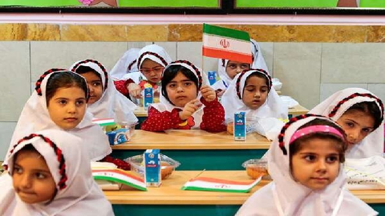 ۱۳ هزار دانش‌آموز لرستانی هنوز کتاب درسی سفارش نداده‌اند