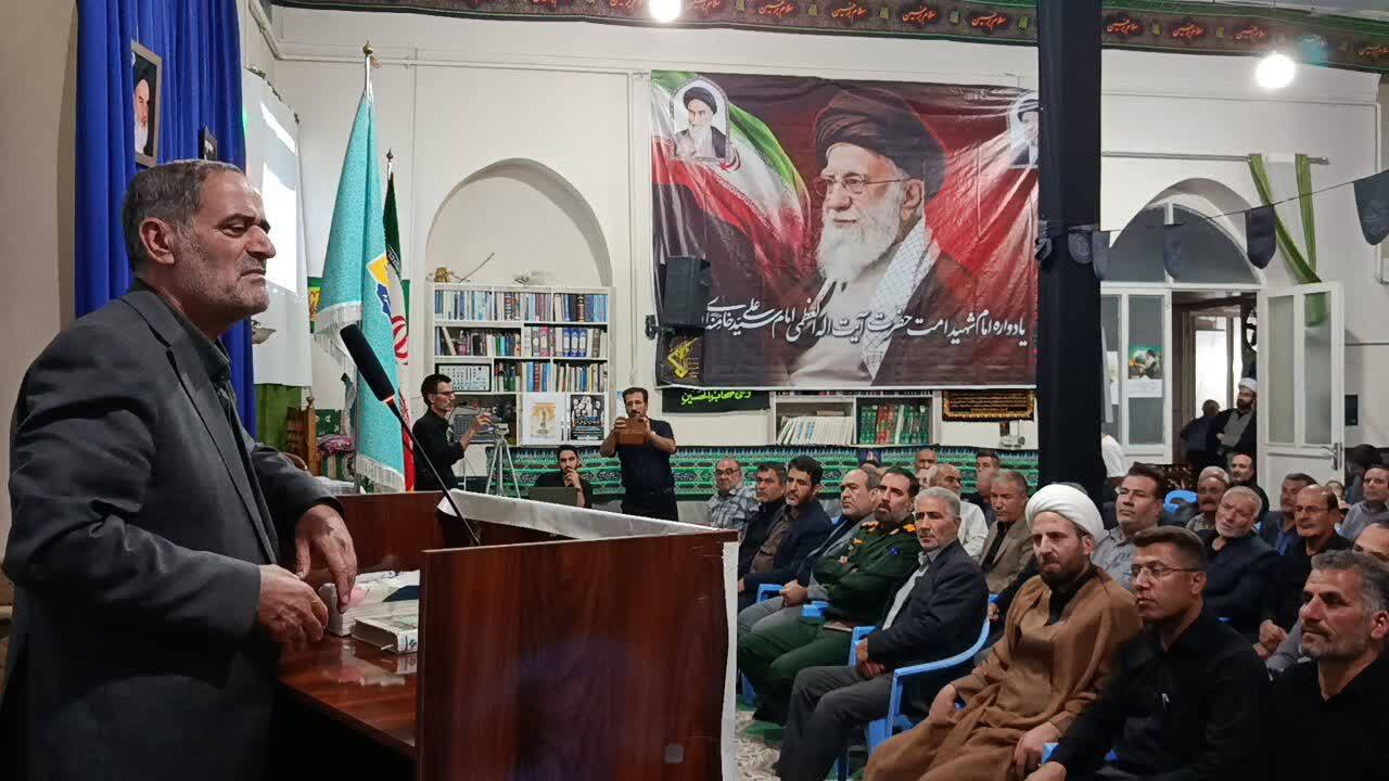 برگزاری مراسم یادواره رهبر شهید انقلاب در شهر آبگرم
