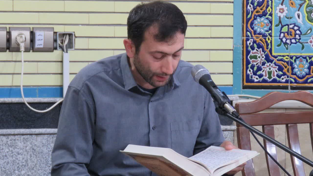 روایتی از اقامه نماز پرفیض جمعه در هریس روایتی از اقامه نماز پرفیض جمعه در هریس