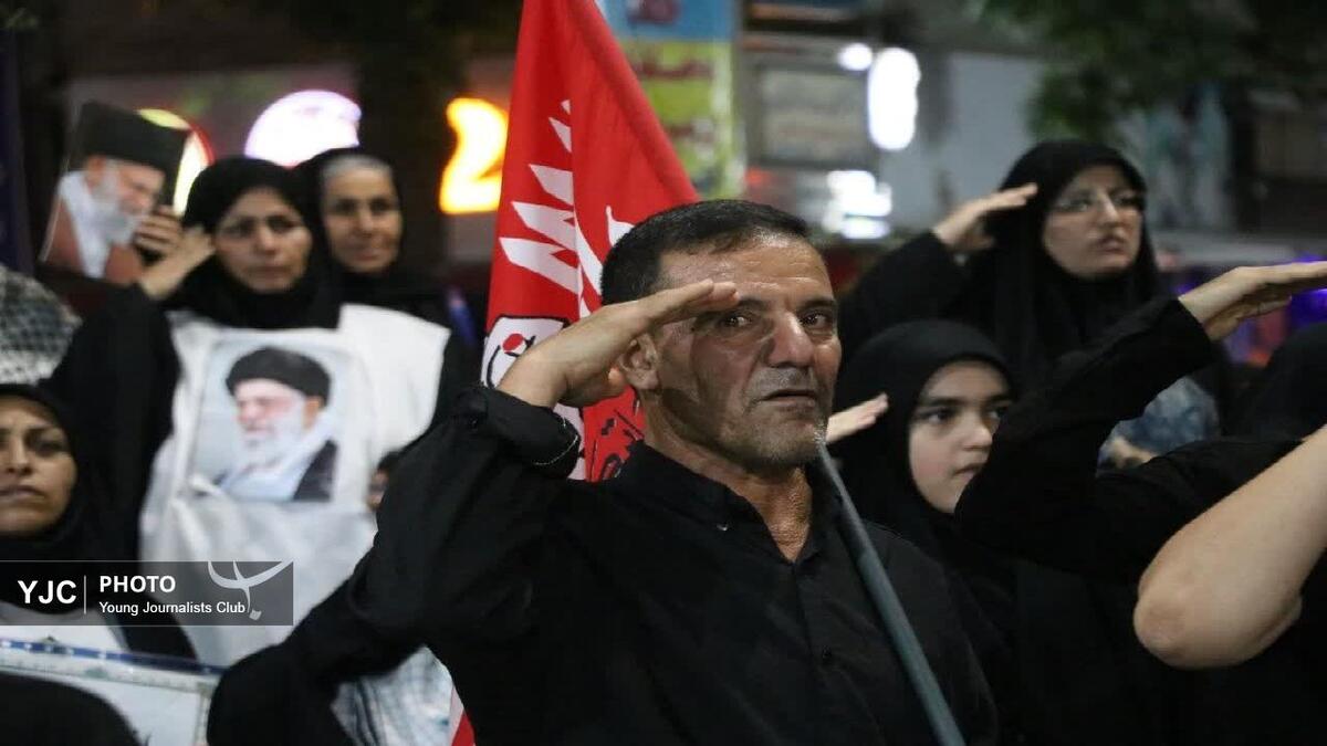 باشگاه خبرنگاران -موج ۱۶۴ حماسه در خیابان‌های خرم آباد؛ مردم همچنان پای کارِ خونخواهی قائد شهید + فیلم
