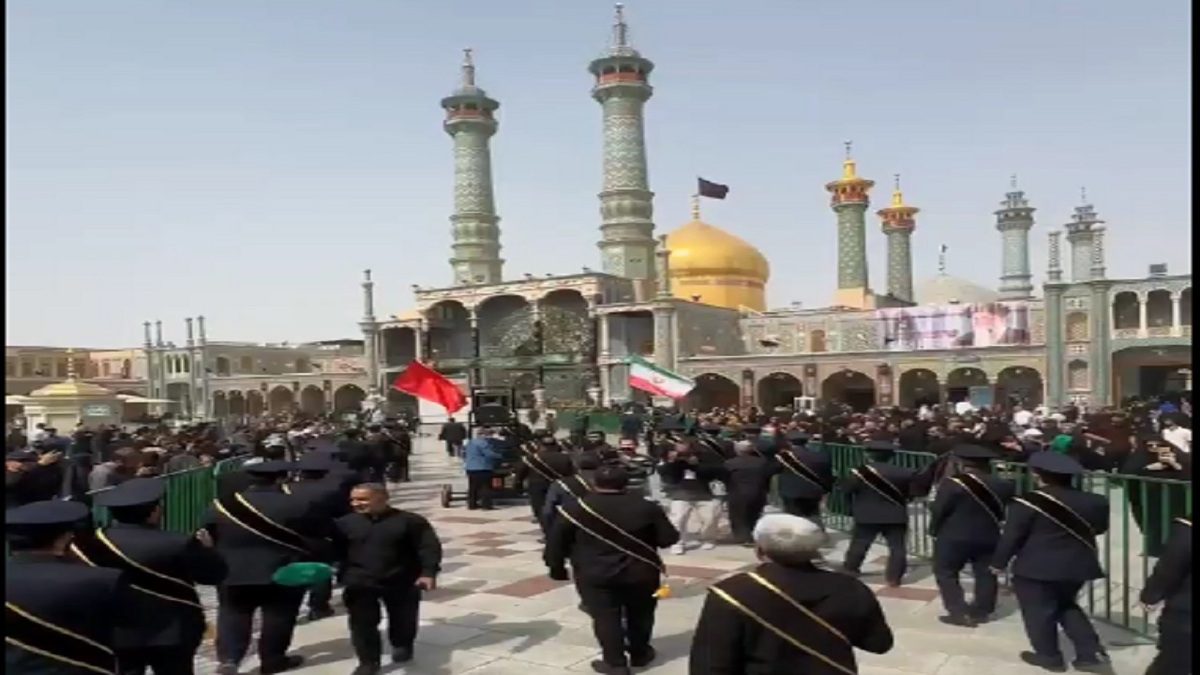 باشگاه خبرنگاران -دسته عزاداری خادمان حرم بانوی کرامت در سالروز شهادت امام رئوف برپا شد +فیلم