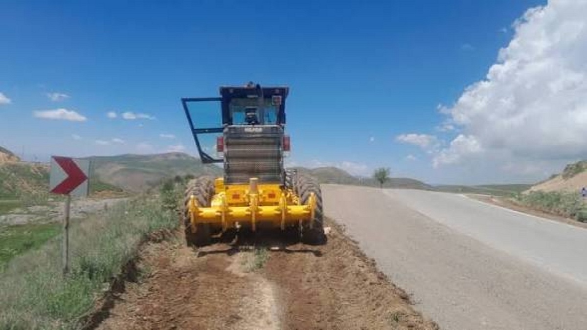 باشگاه خبرنگاران - اجرای ۷۰۰ کیلومتر عملیات نگهداری راه در شهرستان چالدران