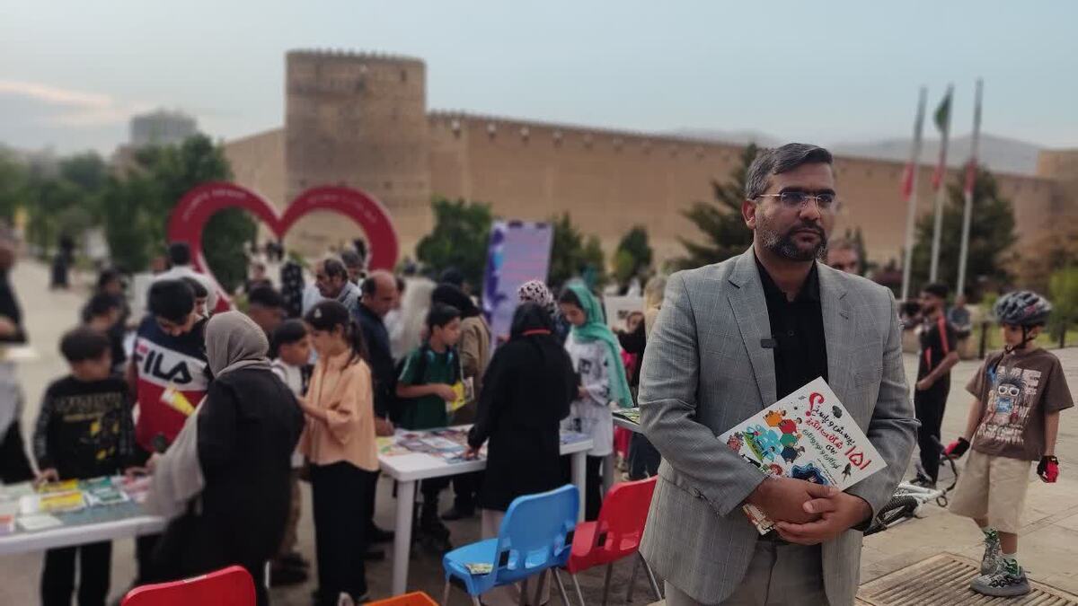 باشگاه خبرنگاران -توزیع ۵۰۰ جلد کتاب در دل بافت تاریخی شیراز؛ جریان دانایی قوت گرفت