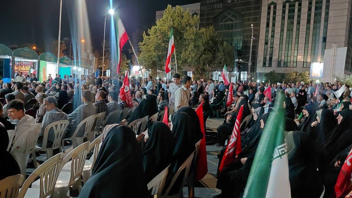 باشگاه خبرنگاران -از خاکسپاری تا چهلم؛ روایت بی‌کران عشق سنندجی‌ها به رهبر شهید