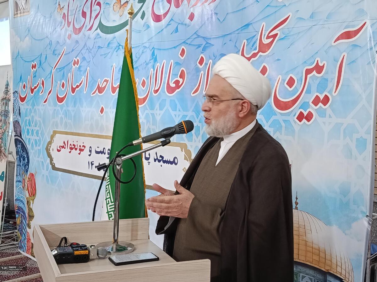 باشگاه خبرنگاران -مسجد باید صدای استکبارستیزی و اسلام ناب باشد