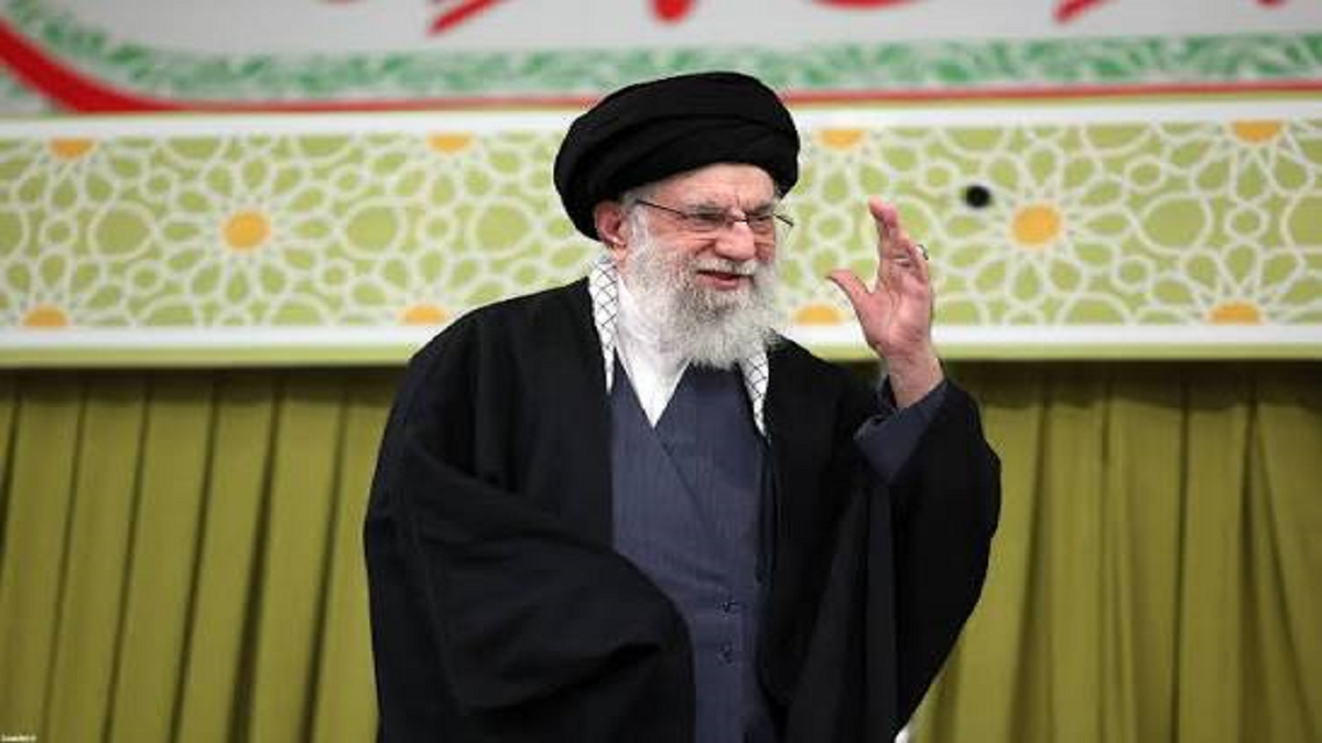 باشگاه خبرنگاران -آیین چهلم تدفین رهبر شهید انقلاب اسلامی در حرم بانوی کرامت برگزار شد