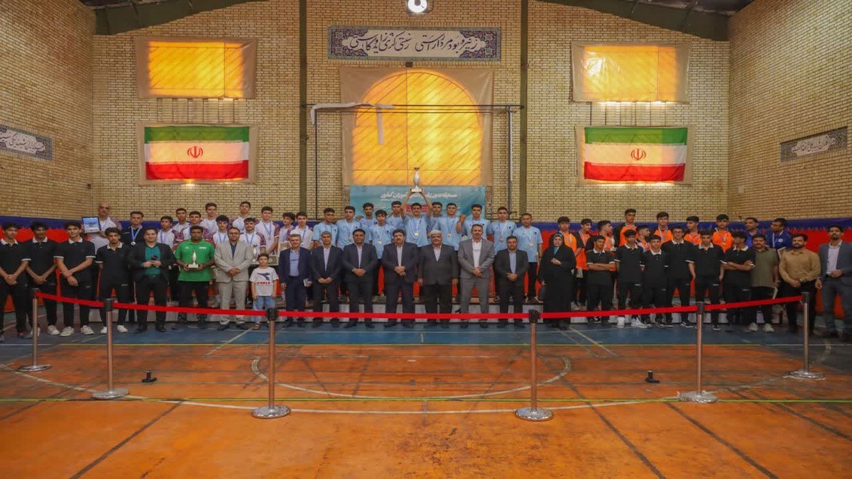 باشگاه خبرنگاران -برترین‌های رقابت‌های بسکتبال دانش آموزان دوره متوسطه اول در شیراز مشخص شدند